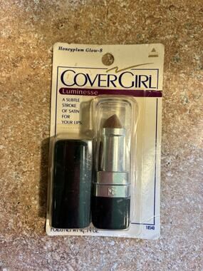 NEW Covergirl Luminesse Lipstick-335 HONEYPLUM GLOW